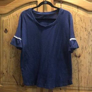 Pretty dressed up tee